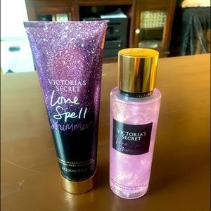 Victoria’s Secret love spell duo